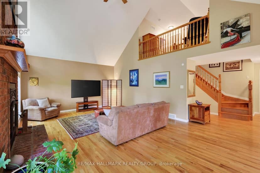 765 Scheel Drive, McNab/Braeside, photo 7