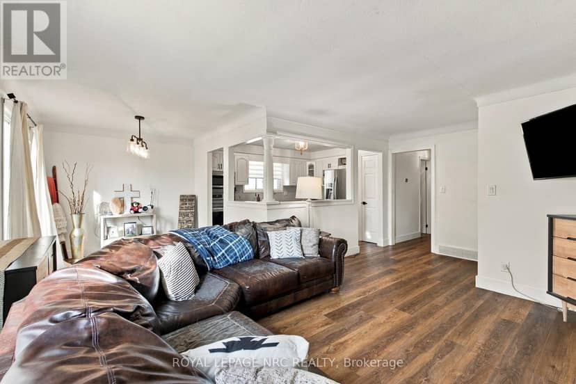 26 Pinehurst Drive, Welland, photo 4