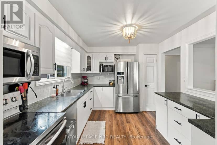 26 Pinehurst Drive, Welland, photo 7