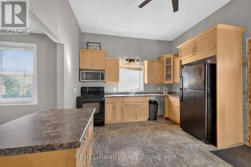 2329 Gilmore Road — photo 13 of 27