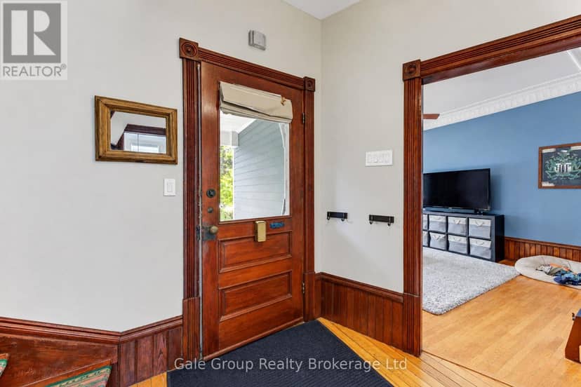 551 Grant Street — photo 2 of 40