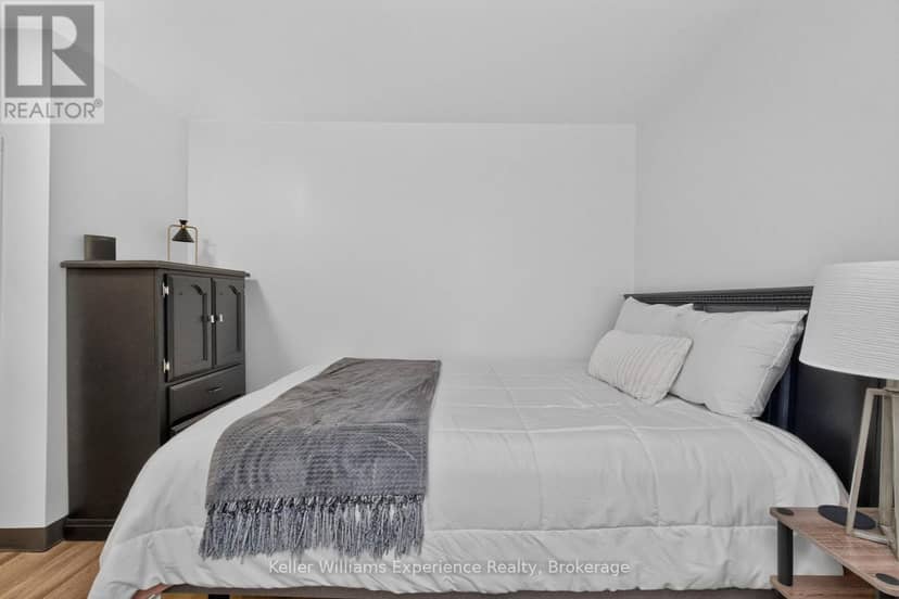 13 Lindsay Court — photo 32 of 40