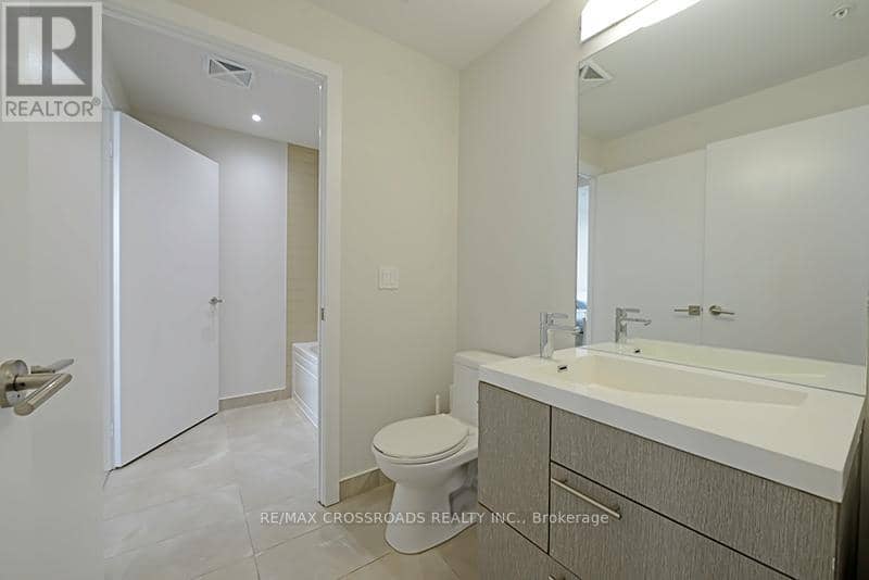 1708 - 199 Richmond Street W — photo 12 of 12