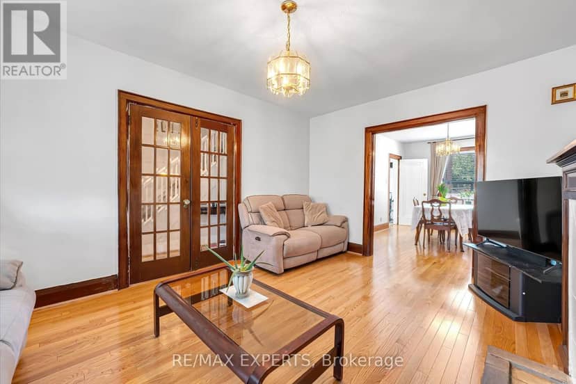 406 Lauder Avenue, Toronto, photo 8