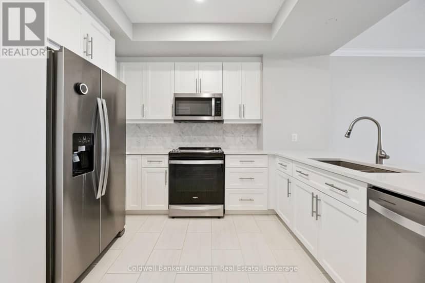 908 - 1880 Gordon Street — photo 11 of 40
