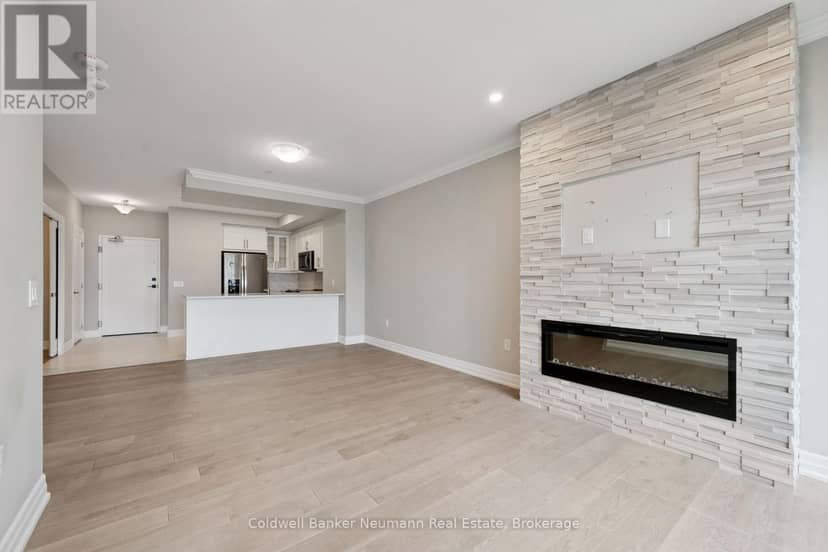 908 - 1880 Gordon Street — photo 19 of 40