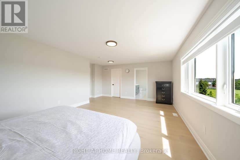 34 Hampshire Place — photo 33 of 40