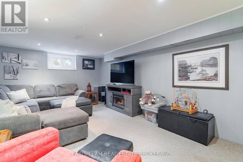 300 Juliana Road — photo 31 of 40