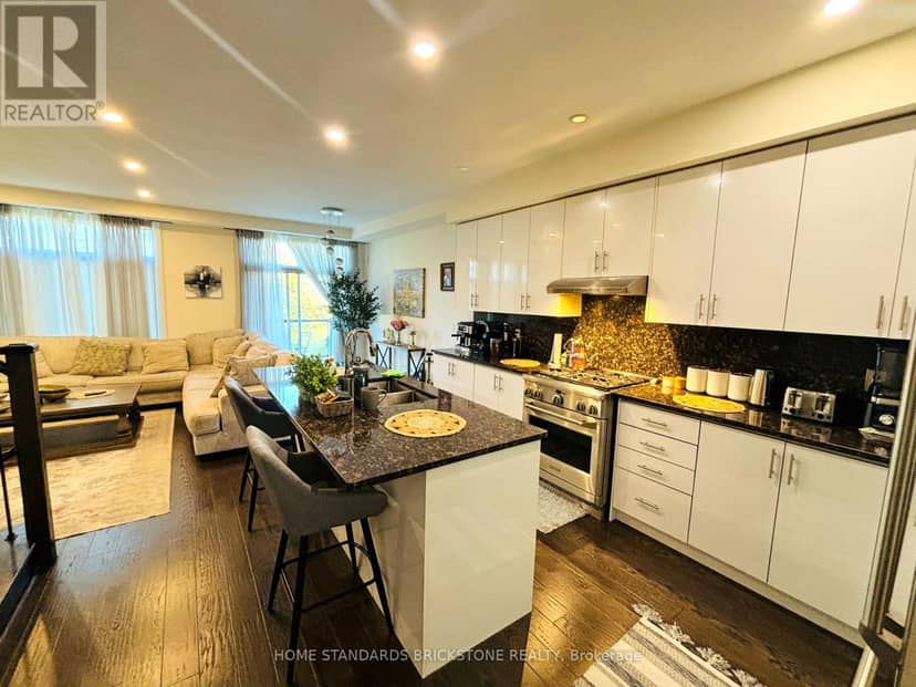 52 Duncombe Lane, Richmond Hill, photo 5
