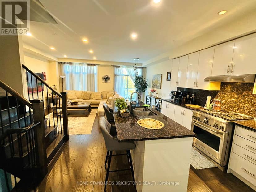 52 Duncombe Lane, Richmond Hill, photo 6