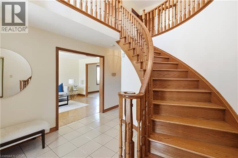 18 MARCEL Place, Hamilton, photo 6