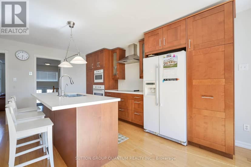 12 Langevin Drive — photo 9 of 40