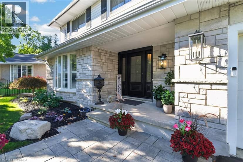 20 JAPONICA Crescent, Brantford, photo 5