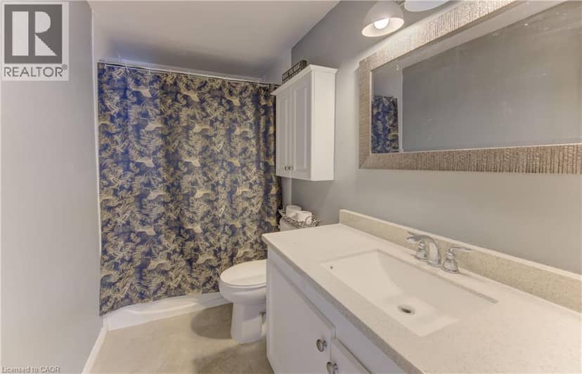 80 GLEN AVON Crescent — photo 13 of 23