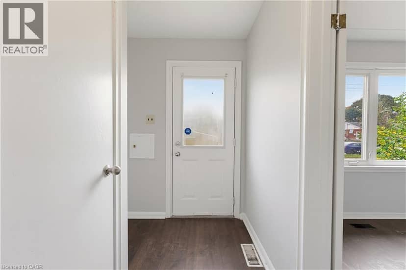 25 MEINZINGER Avenue — photo 4 of 34