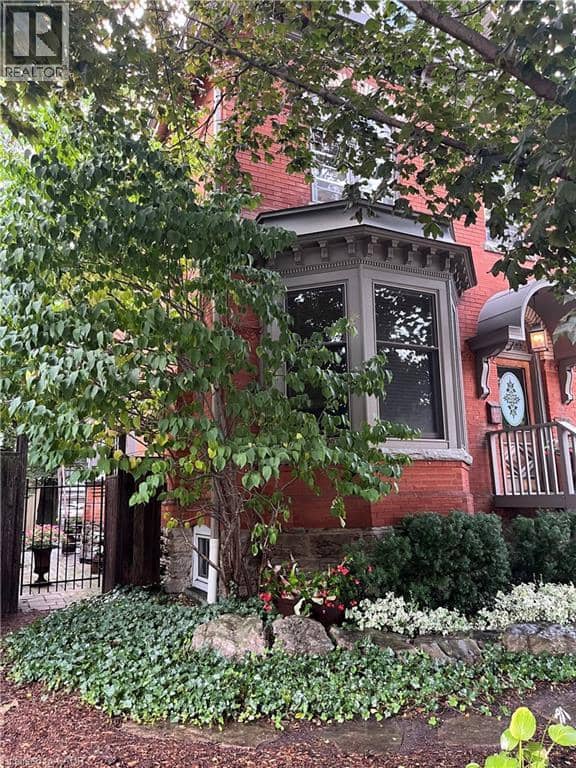 282 HESS Street S, Hamilton, photo 3