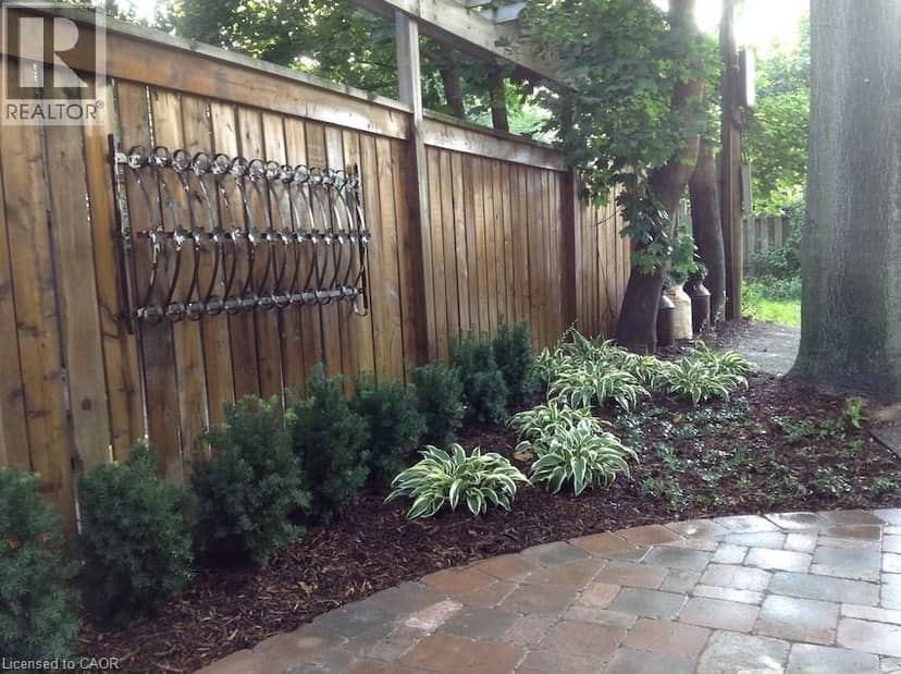 282 HESS Street S — photo 11 of 40