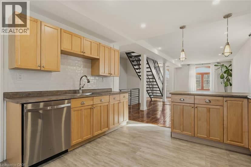 282 HESS Street S — photo 16 of 40