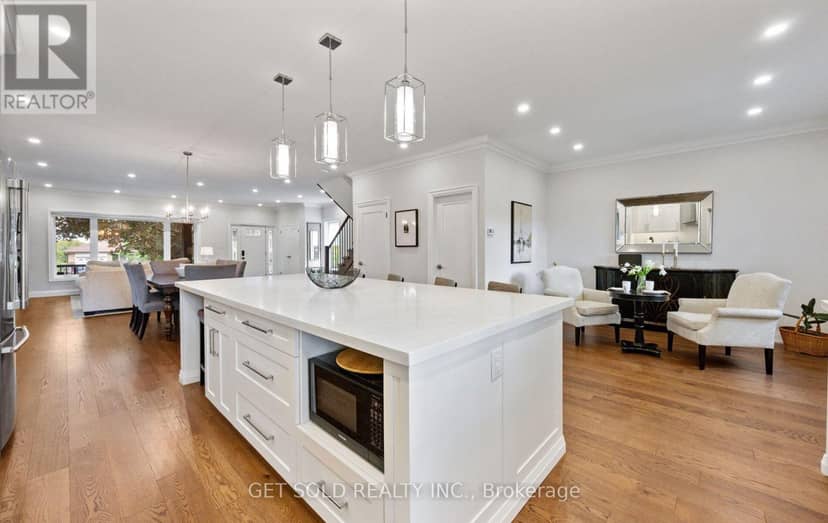 8 Hackmore Avenue — photo 13 of 40