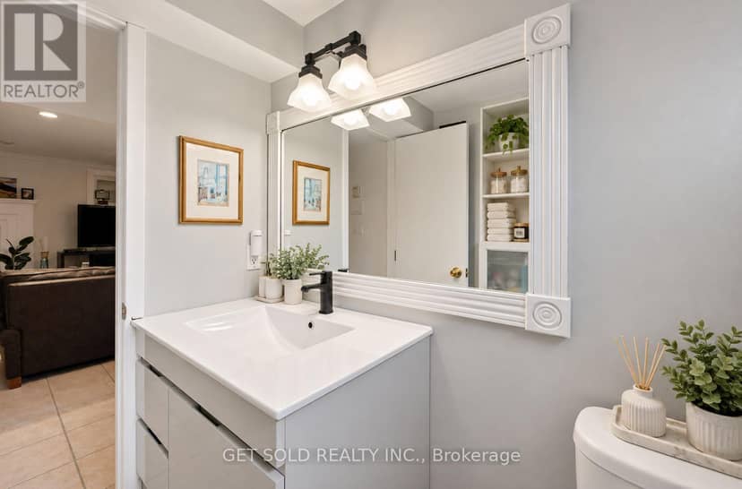 8 Hackmore Avenue — photo 32 of 40
