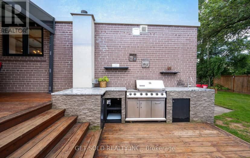 8 Hackmore Avenue — photo 36 of 40