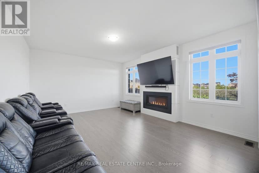 30 Tiger Crescent — photo 18 of 40