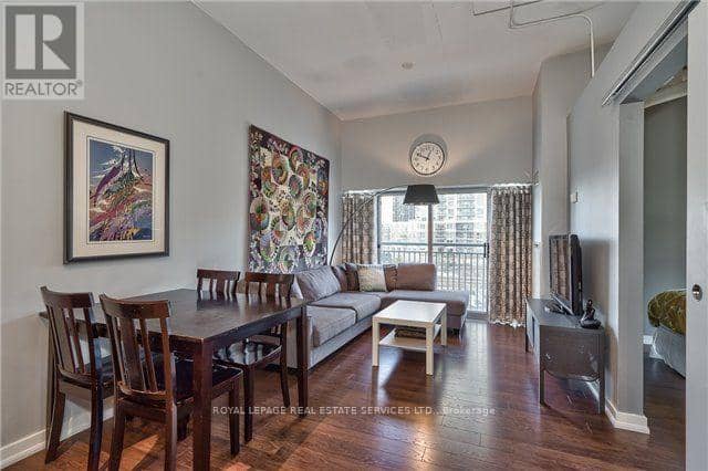 316 - 2 Fieldway Road — photo 5 of 12