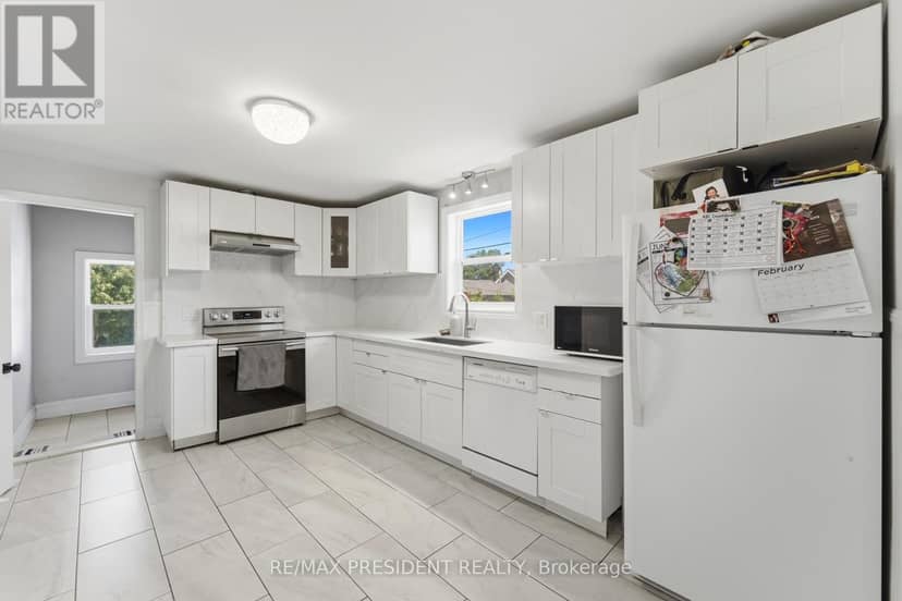 43 Adair Avenue N, Hamilton, photo 6
