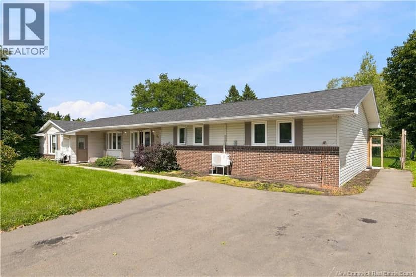 98 Firwood Crescent — photo 3 of 40