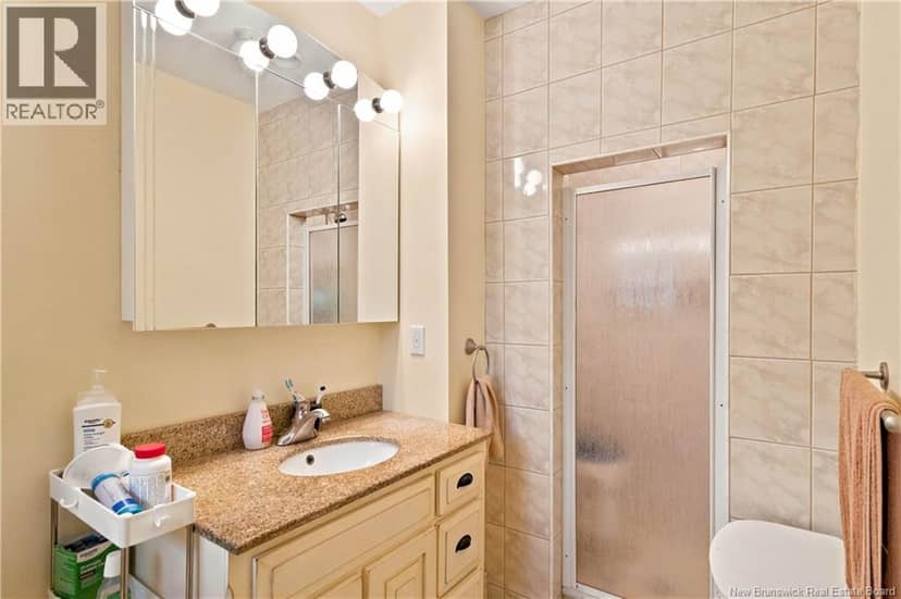 98 Firwood Crescent — photo 16 of 40