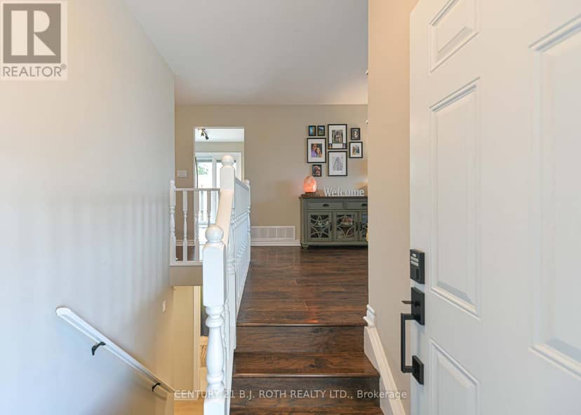 49 Bond Street — photo 3 of 40