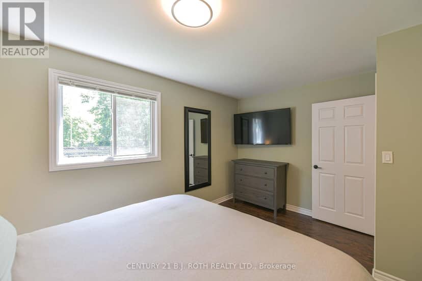 49 Bond Street — photo 23 of 40