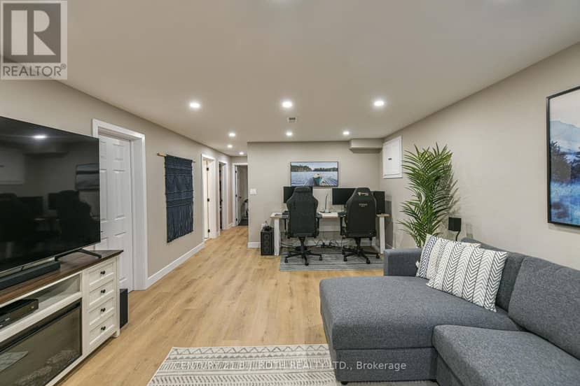 49 Bond Street — photo 32 of 40