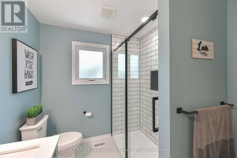 49 Bond Street — photo 14 of 40