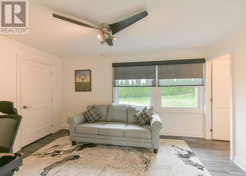 91 Moon Point Drive — photo 32 of 40