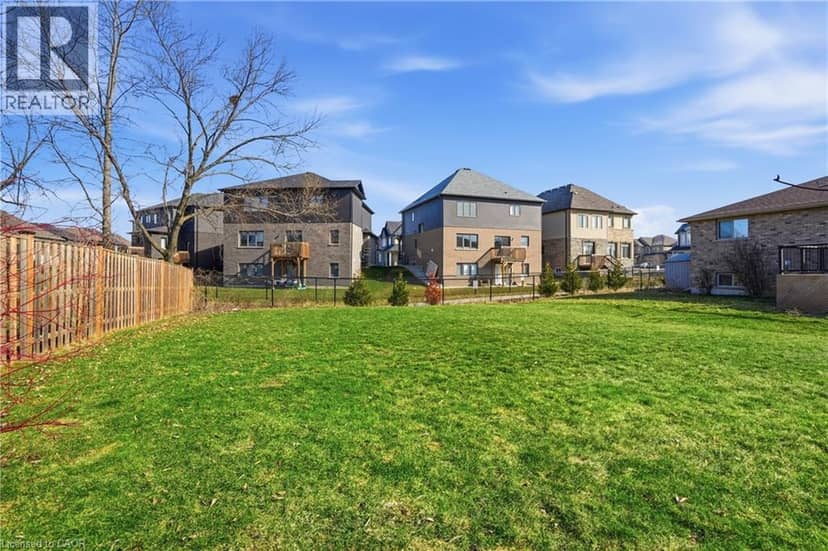 9 PACE Avenue, Brantford, photo 2