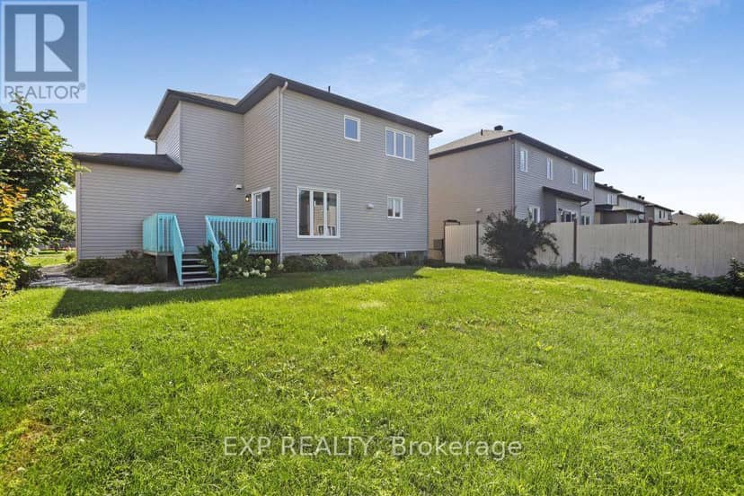225 Sunset Crescent — photo 37 of 39