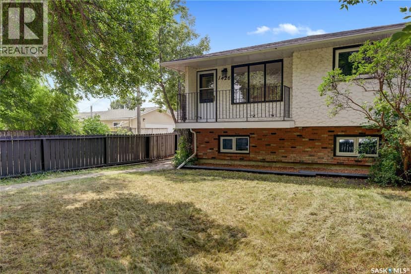 1426 Southam Street, Regina, photo 2