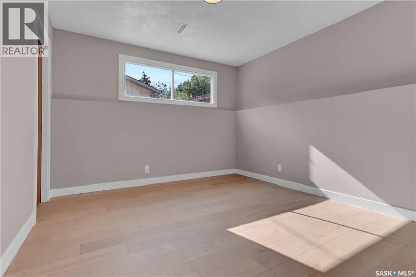 1426 Southam Street — photo 37 of 40