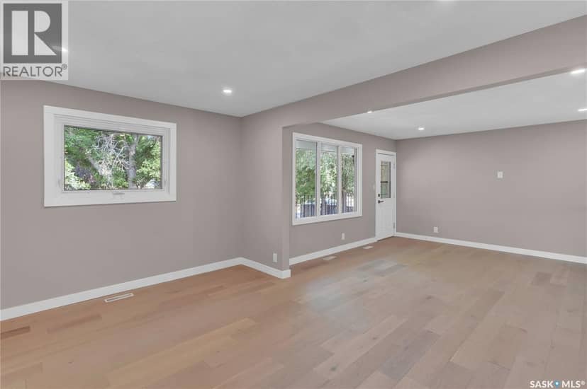 1426 Southam Street — photo 9 of 40