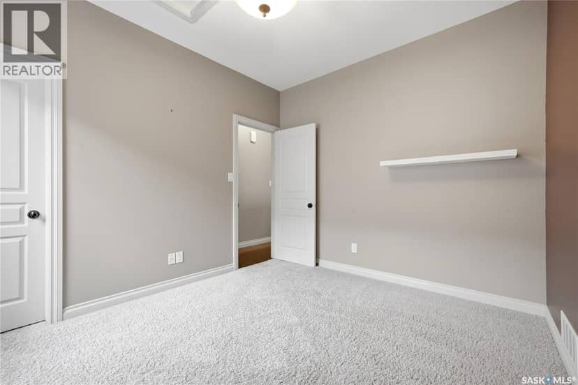 4322 Sandpiper CRESCENT E — photo 23 of 40