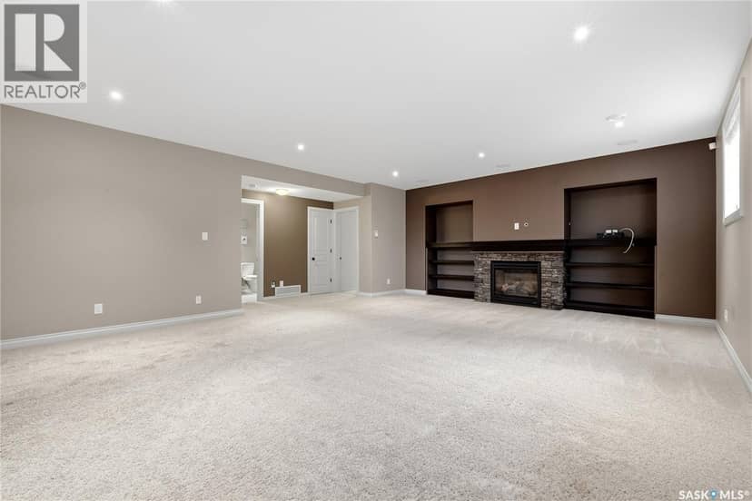 4322 Sandpiper CRESCENT E — photo 35 of 40