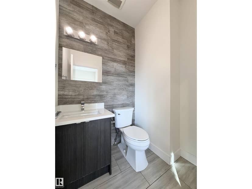 11127 77 AV NW — photo 14 of 40