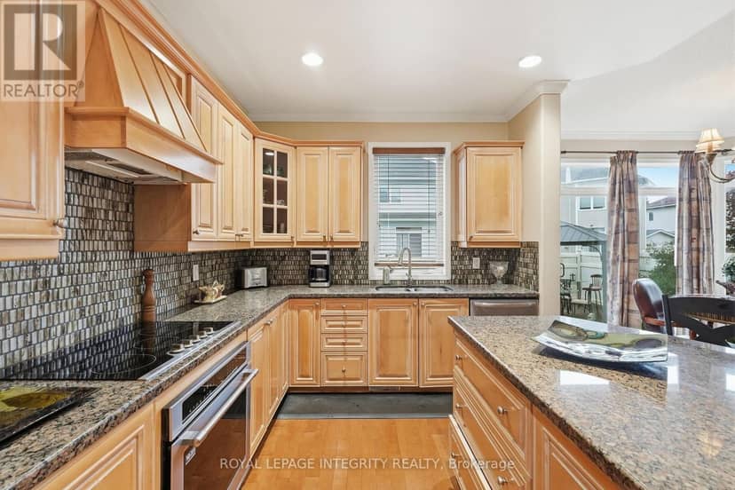 2169 Valenceville Crescent — photo 11 of 40