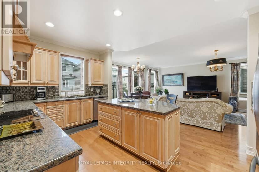 2169 Valenceville Crescent — photo 12 of 40