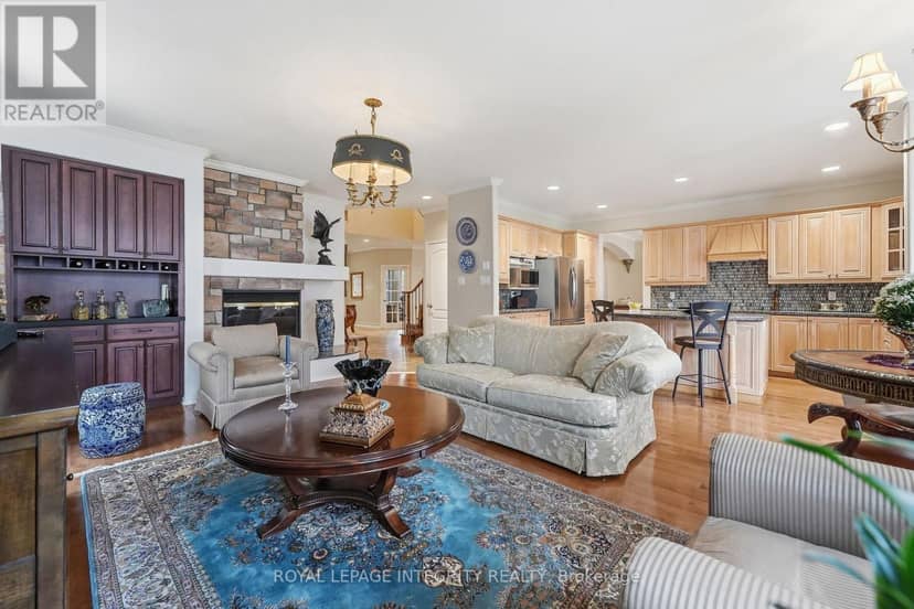 2169 Valenceville Crescent — photo 15 of 40