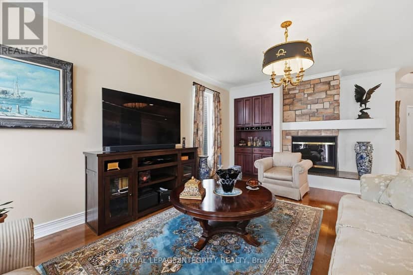 2169 Valenceville Crescent — photo 16 of 40
