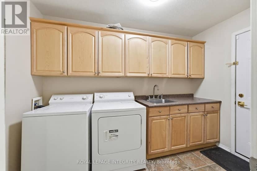 2169 Valenceville Crescent — photo 21 of 40