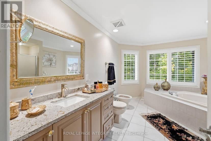 2169 Valenceville Crescent — photo 28 of 40