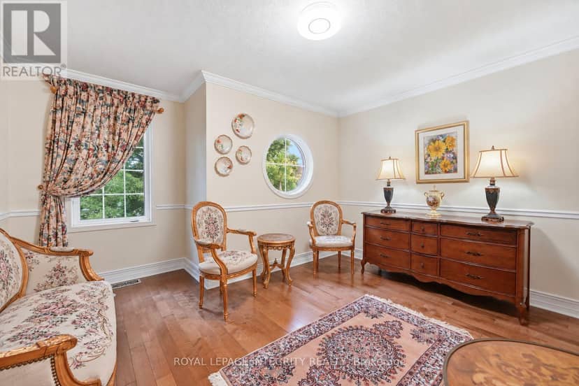 2169 Valenceville Crescent — photo 35 of 40